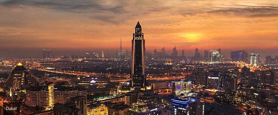 Sofitel Dubai The Obelisk ★★★★★ - Le rêve dubaïote entre Égypte ancienne & art contemporain. - Dubaï, Émirats arabes unis