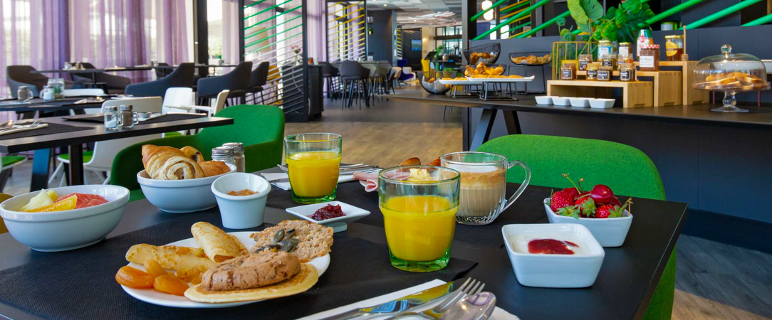 Mercure Hyères Centre Côte d'Azur ★★★★ - Dernière minute - Un séjour haut en couleur à Hyères ! - Hyères, France