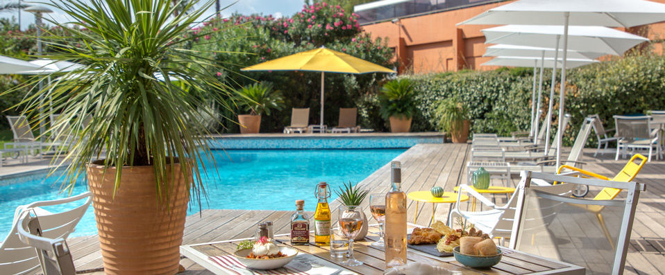 Mercure Hyères Centre Côte d'Azur ★★★★ - Dernière minute - Un séjour haut en couleur à Hyères ! - Hyères, France