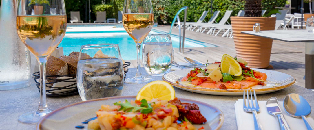 Mercure Hyères Centre Côte d'Azur ★★★★ - Dernière minute - Un séjour haut en couleur à Hyères ! - Hyères, France