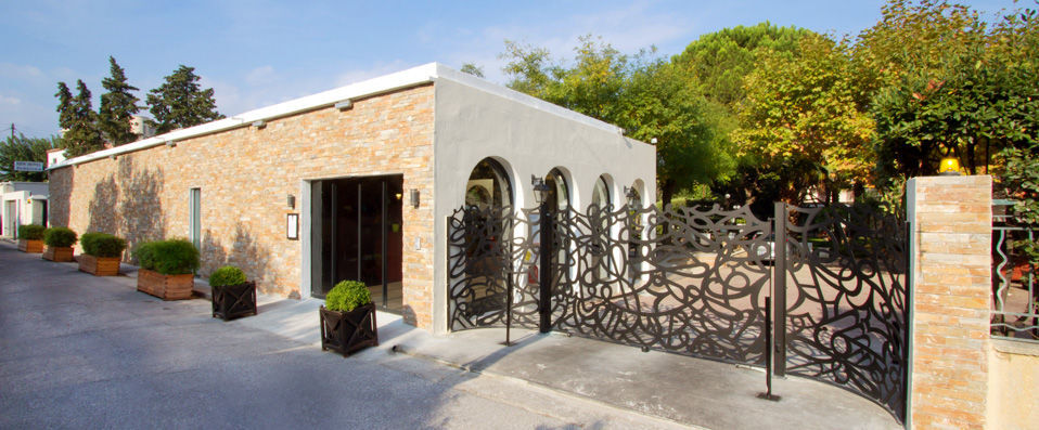 Mercure Marseille Centre Bompard La Corniche ★★★★ - Last minute - A bourgeois mansion nestled amongst a leafy green paradise. - Marseille, France