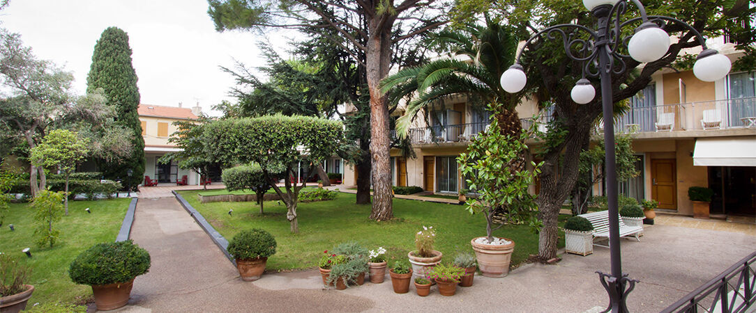 Mercure Marseille Centre Bompard La Corniche ★★★★ - Dernière minute - Une ancienne demeure bourgeoise dans les hauteurs de Marseille. - Marseille, France