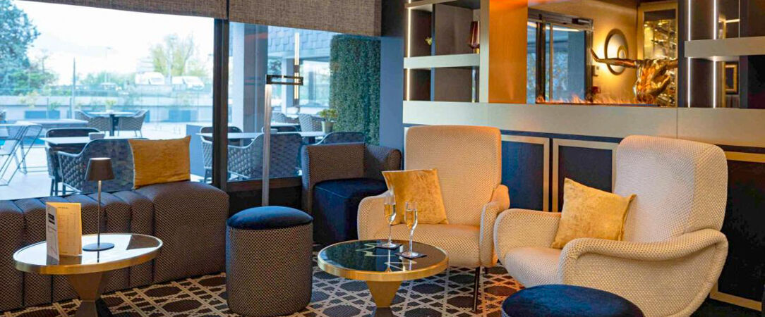 Mercure Orléans Centre Bords de Loire ★★★★ - Dernière minute - Le rouge & le blanc élégants à Orléans ! - Orléans, France