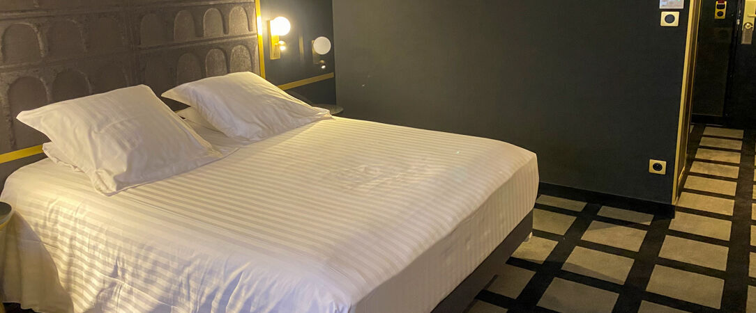 Mercure Orléans Centre Bords de Loire ★★★★ - Dernière minute - Le rouge & le blanc élégants à Orléans ! - Orléans, France