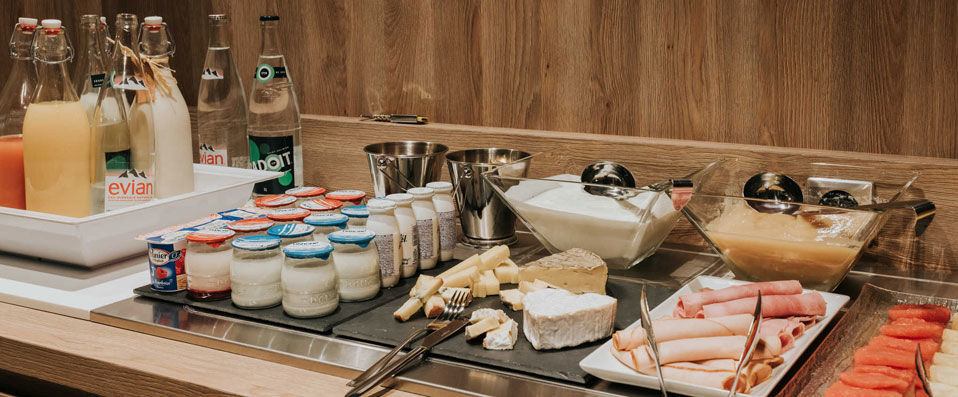 Novotel Angers Centre Gare ★★★★ - Last minute - Splashes of colour in this newly opened hotel. - Angers, France