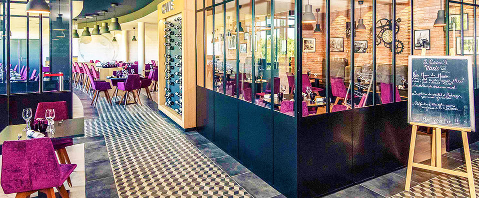 Mercure Poitiers Centre near Futuroscope ★★★★ - Last minute - A fun and vibrant hotel in the Futuroscope Technopole. - Nouvelle-Aquitaine, France