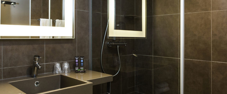 Novotel Saint-Quentin en Yvelines ★★★★ - Last minute - An inviting and cosy environment in the historic commune. - Yvelines, France