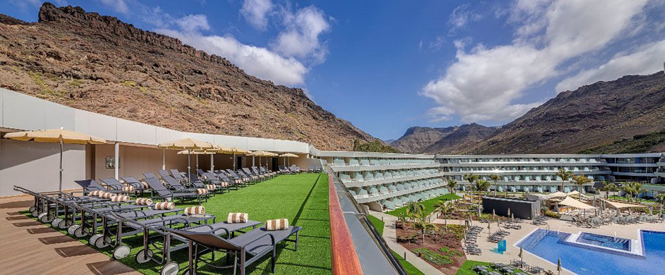 Radisson Blu Resort & Spa Gran Canaria Mogan ★★★★★ - Surrounded by the mountains and waters of Gran Canaria. - Gran Canaria, Spain