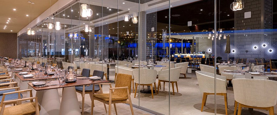 Radisson Blu Resort & Spa Gran Canaria Mogan ★★★★★ - Surrounded by the mountains and waters of Gran Canaria. - Gran Canaria, Spain