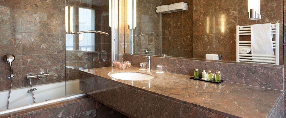 La Résidence du Roy Paris Champs Elysées ★★★★- Last minute - Comfort and elegance in the heart of Paris. - Paris, France