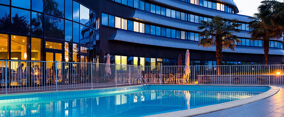 Novotel Poitiers Site du Futuroscope ★★★★ - Last minute - A fun and vibrant hotel in the Futuroscope Technopole. - Futuroscope, France