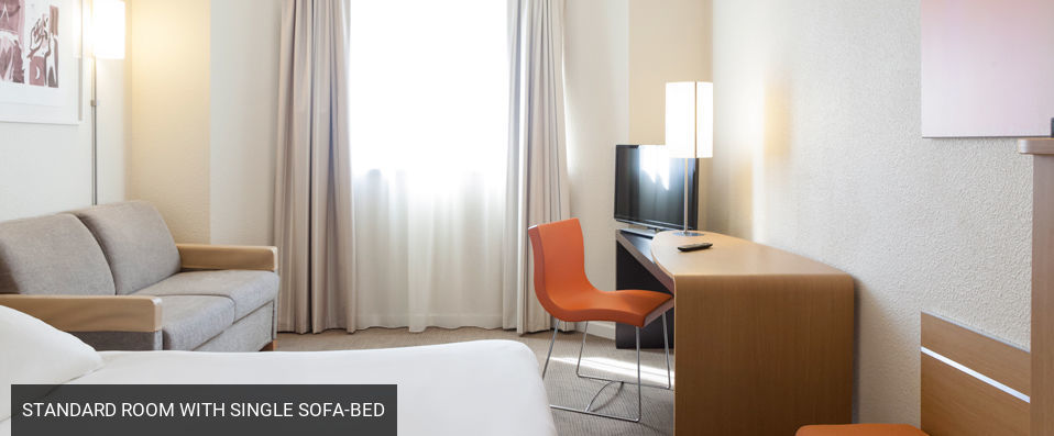 Novotel Paris Pont de Sèvres ★★★★ - Homely, cosy rooms situated just outside the Parisian capital. - Paris, France