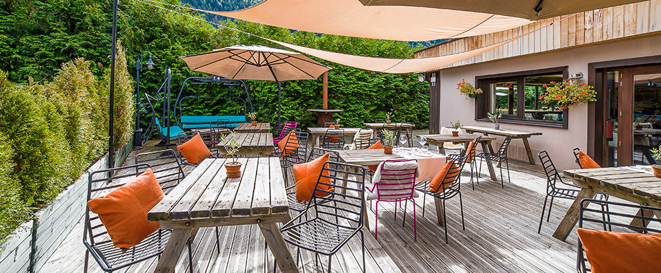 Mercure Chamonix Centre ★★★★ - Last Minute - Rustic chalet-style rooms nestled in a wintry paradise. - Chamonix, France