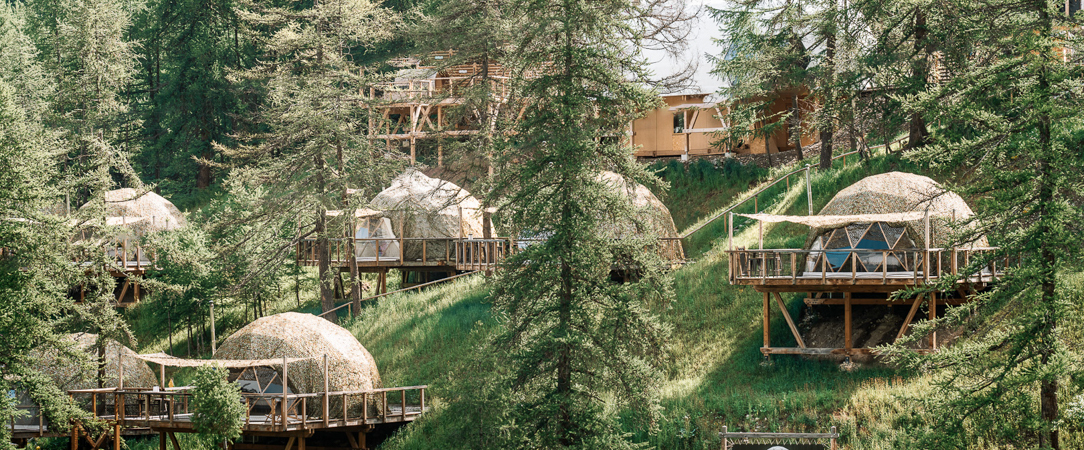 Alpin D'Hôme Hôtel & Spa - Stay in warm, snug d’hômes, creating a unique skiing experience. - Hautes-Alpes, France
