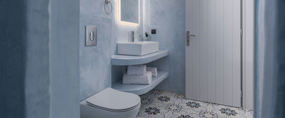 Sole d'oro Luxury Suites - A Cycladic ballad of luxury and relaxation. - Santorini, Greece