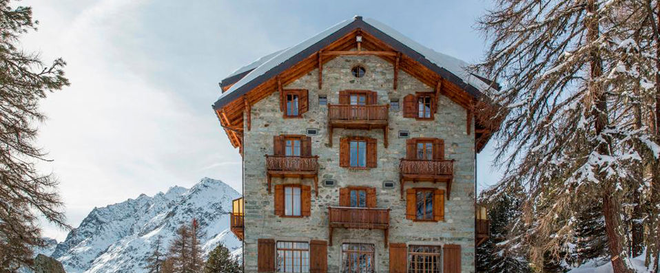 Grand Hôtel & Kurhaus - Le Paradis Blanc entre les monts & forêt suisses. - Arolla, Suisse