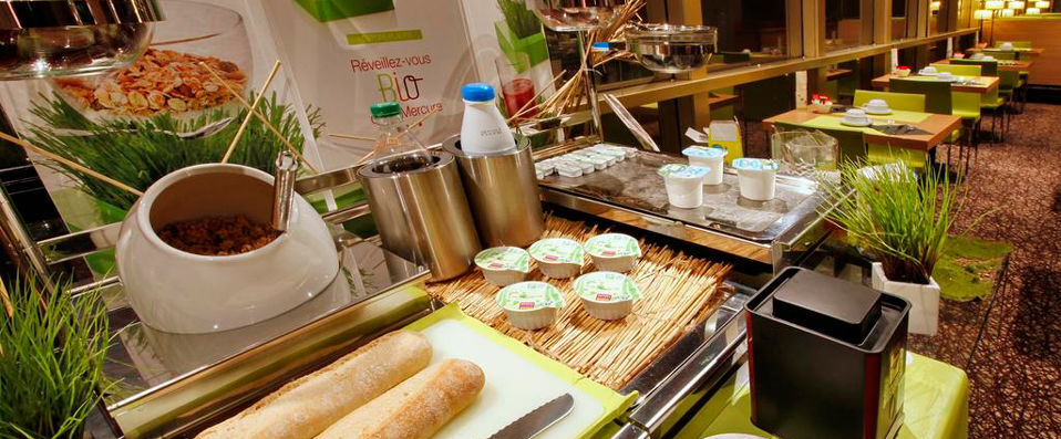 Mercure Grenoble Centre Alpotel ★★★★ - Last Minute - An alpine halo of verdant mountains in Grenoble. - Grenoble, France