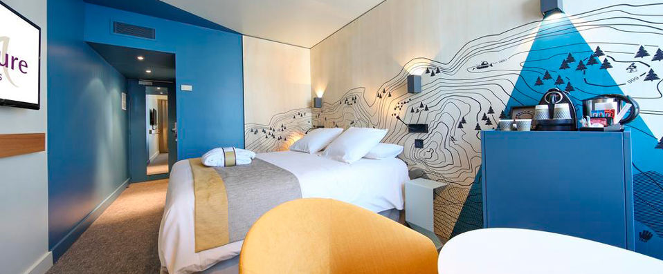 Mercure Grenoble Centre Alpotel ★★★★ - Last Minute - An alpine halo of verdant mountains in Grenoble. - Grenoble, France