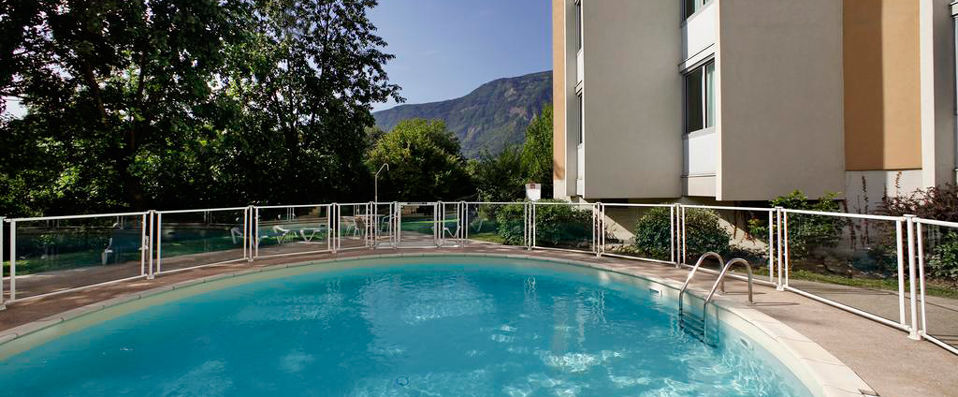 Mercure Grenoble Meylan ★★★★ - Dernière minute - Experience authentic local luxury. - Grenoble, France