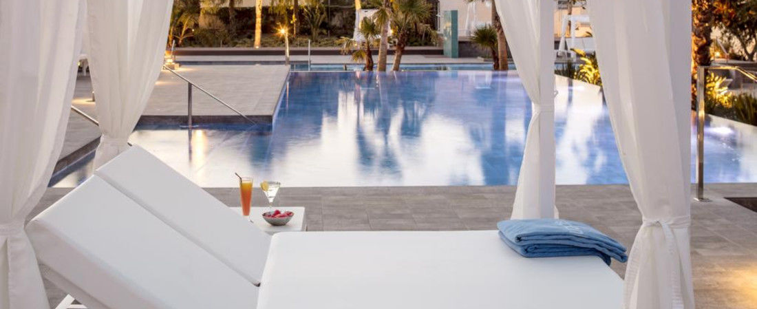 Aqua Hotel Silhouette & Spa ★★★★ - Adults Only - Une pause chic, iodée & aquatique sur les côtes catalanes. - Province de Barcelone, Espagne
