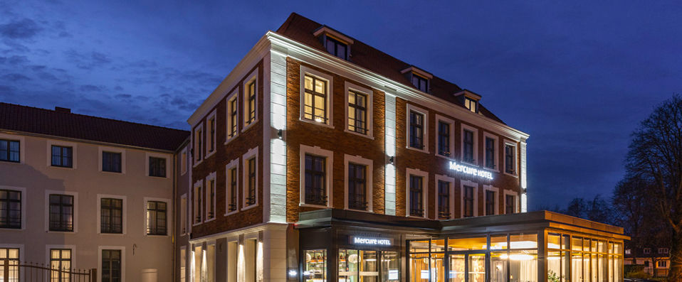 Mercure Saint-Omer Centre Gare ★★★★ - Discover the untouched natural beauty of Flanders. - Saint-Omer, France
