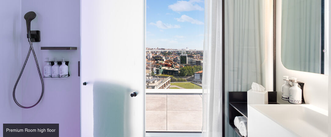 Yotel Porto ★★★★ - Innovation and creativity blend in the heart of Porto. - Porto, Portugal