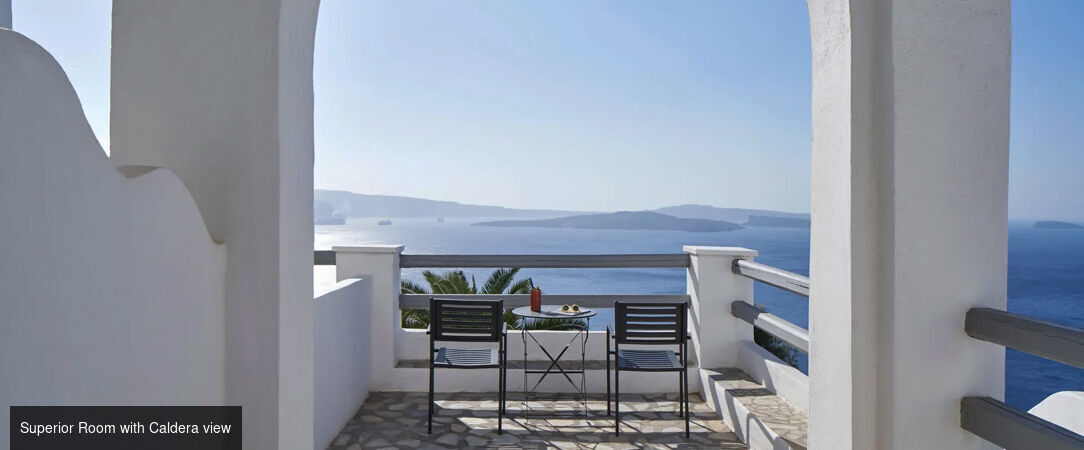 Mr and Mrs White Santorini-Champagne ★★★★ - Stunning views and effortless design in an All-Inclusive oasis. - Santorini, Greece