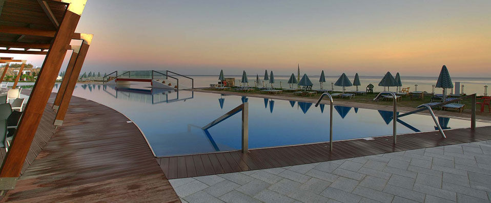 Petra Mare Hotel ★★★★ - All-Inclusive luxury beside a glistening Mediterranean shoreline. - Crète, Grèce