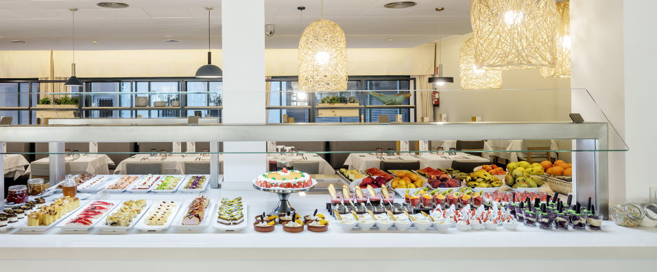 Aqua Hotel Bertran Park ★★★★ - Watch the coastline dance into the horizon in this enchanting Spanish pied-a-terre. - Costa Brava, Spain
