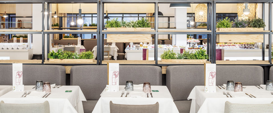 Aqua Hotel Bertran Park ★★★★ - Watch the coastline dance into the horizon in this enchanting Spanish pied-a-terre. - Costa Brava, Spain