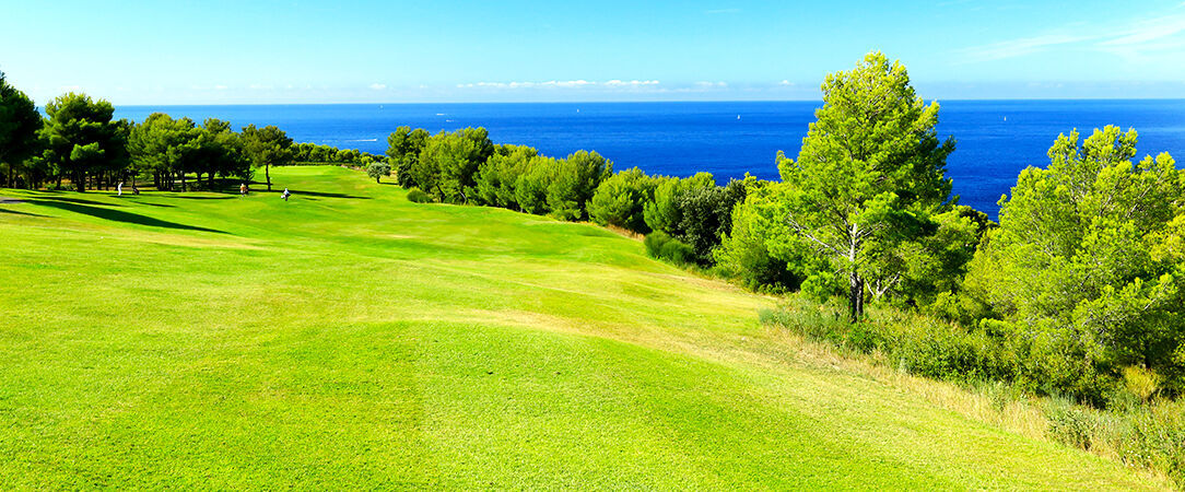 The Fregate Provence ★★★★ - Last Minute - Experience an enriching, invigorating calm in true Provencal style. - Bandol, France