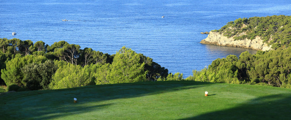 The Fregate Provence ★★★★ - Last Minute - Experience an enriching, invigorating calm in true Provencal style. - Bandol, France