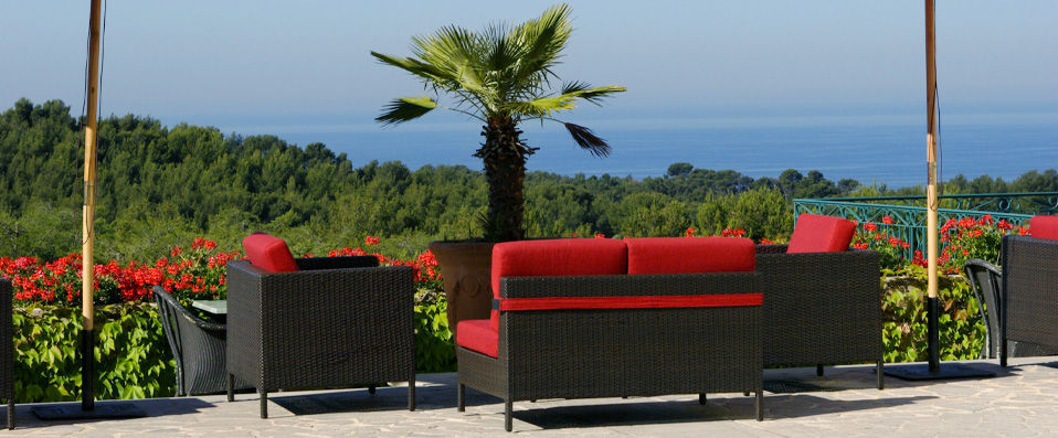 The Fregate Provence ★★★★ - Last Minute - Experience an enriching, invigorating calm in true Provencal style. - Bandol, France