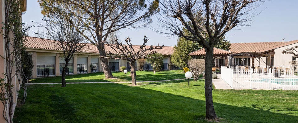 Best Western Le Paradou - Last Minute - A relaxing stay of Provencal charm. - Avignon, France