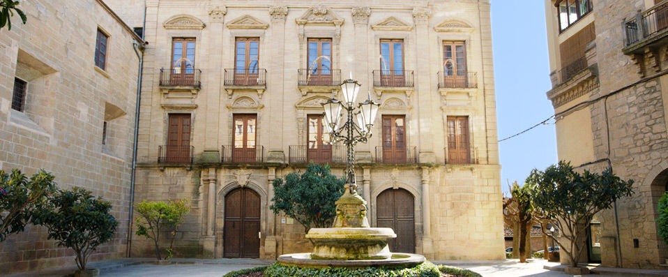 Hotel Sant Roc ★★★★ - Découverte du folklore de la Catalogne, aux portes des Pyrénées - Lérida, Espagne
