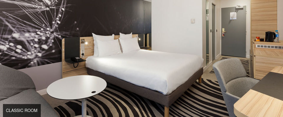 Novotel Tours Centre Gare ★★★★ - A modern and cosy abode nestled in the centre of Tours. - Tours, France