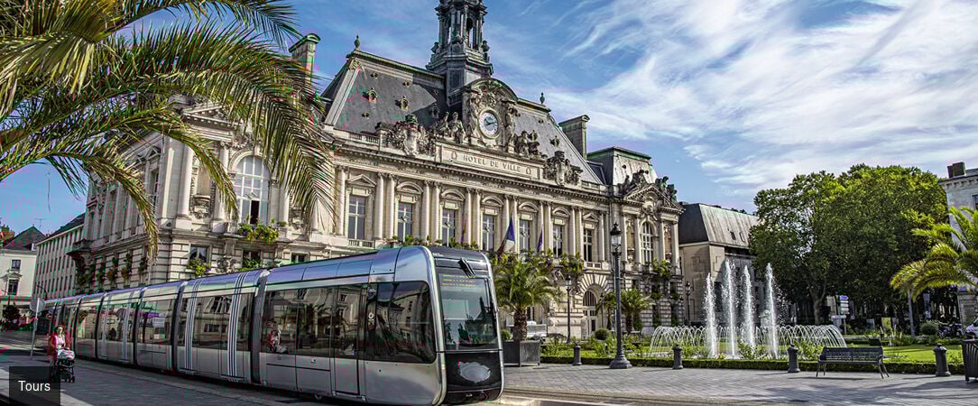 Novotel Tours Centre Gare ★★★★ - Un hôtel VeryChic pour visiter les trésors de Tours & du Val de Loire. - Tours, France