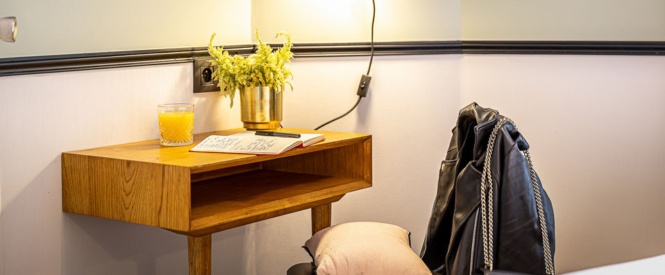 Hôtel De l'Aqueduc - Live like a Parisian in this privileged location. - Paris, France