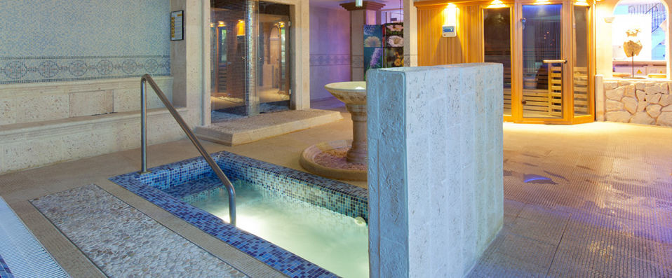 Lago Garden Hotel & Spa ★★★★★ - In the shade of the palms, enjoy a taste of the Mediterranean life. - Mallorca, Spain