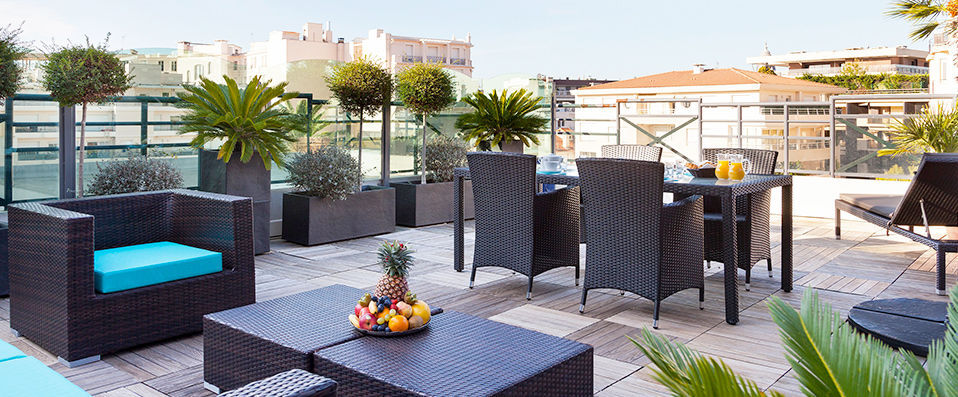 Neho Suites Cannes Croisette ★★★★ - Live the celeb lifestyle in glamorous Cannes. - Cannes, France
