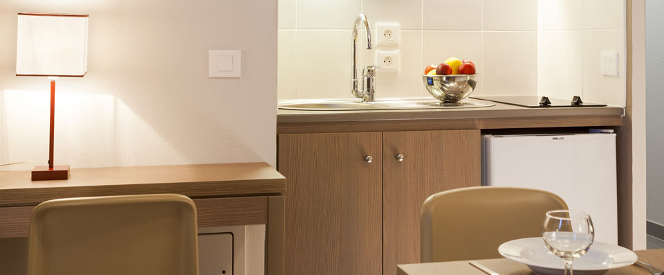 Nehô Suites Porte de Genève - Last minute - A warm cocoon of relaxation at the foot of Mont Blanc. - Annemasse, France