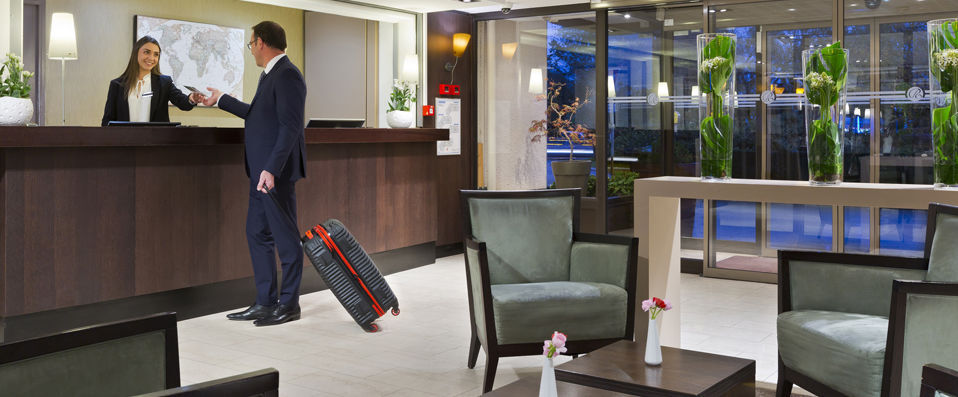 Résidence La Réserve Ferney-Voltaire ★★★★ - Dernière minute - Calme & détente dans une charmante adresse de Genève. - Auvergne-Rhône-Alpes, France