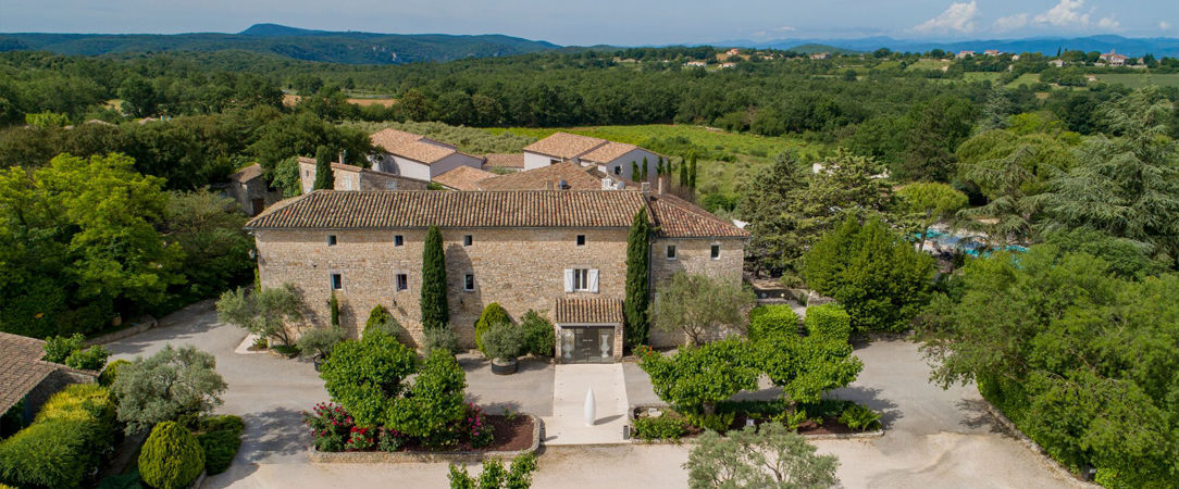 Le Mas du Terme ★★★★ - An 18th century farmhouse surrounded by lavender fields and olive groves. - Gard, France