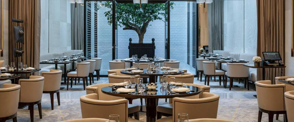 Hôtel Lutetia ★★★★★ - Discover the rich history of a Parisian Palace. - Paris, France