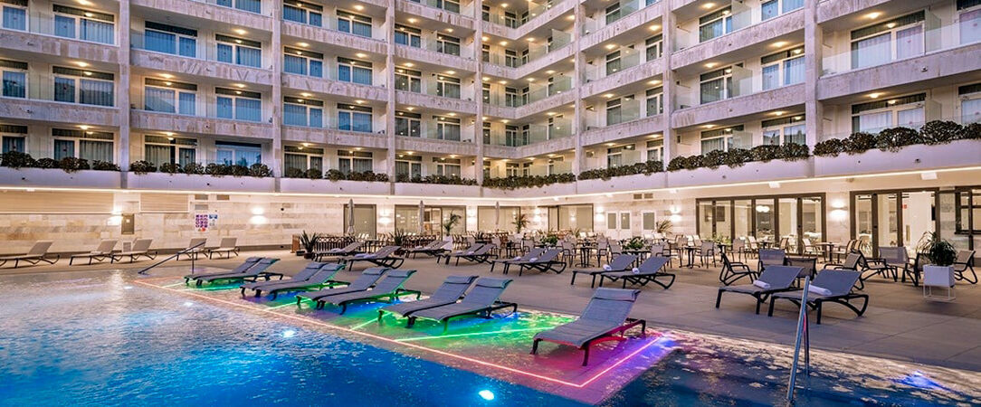 Hotel Olympus Palace Salou ★★★★ - Rest and relaxation the Olympians would be proud of on the Golden Coast. - Salou, Spain