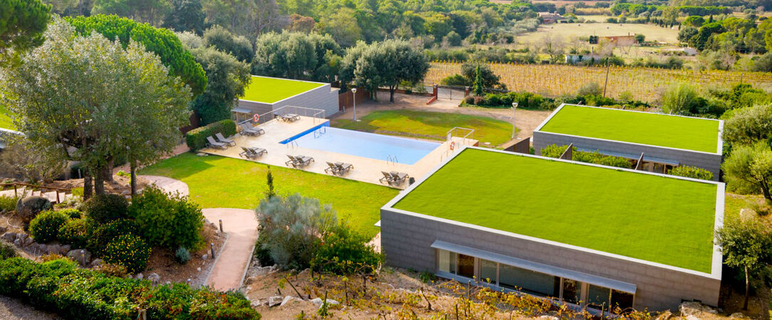 Hotel Mas Ses Vinyes ★★★★ - Adults Only - A 17th century farmhouse on the golden Costa Brava. - Costa Brava, Spain