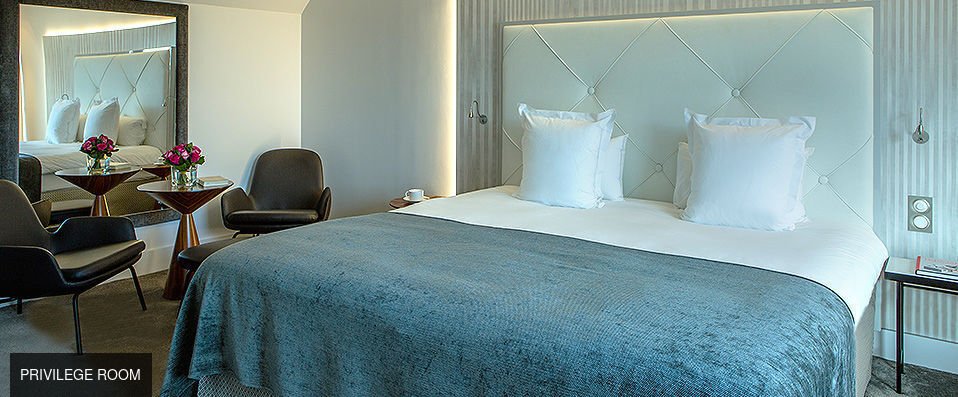 Le Parisis - Paris Tour Eiffel ★★★★ - Last Minute - Romantic Parisian getaway with breath-taking views of the Eiffel Tower. - Paris, France