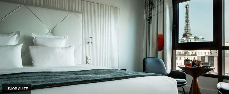 Le Parisis - Paris Tour Eiffel ★★★★ - Last Minute - Romantic Parisian getaway with breath-taking views of the Eiffel Tower. - Paris, France