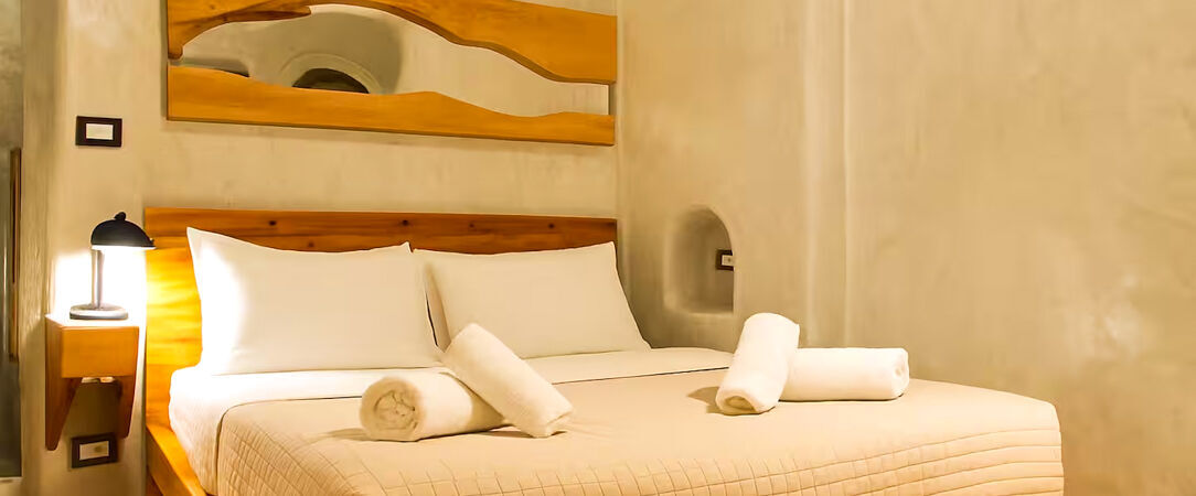 Valsamo Suites Santorini ★★★★ - A romantic luxury escape to Santorini. - Santorini, Greece