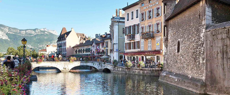 Hotel Le Pélican - A prestigious stay on the banks of Lake Annecy - Annecy, France